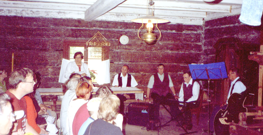 Kuvassa: Pelimannit Hinttalassa